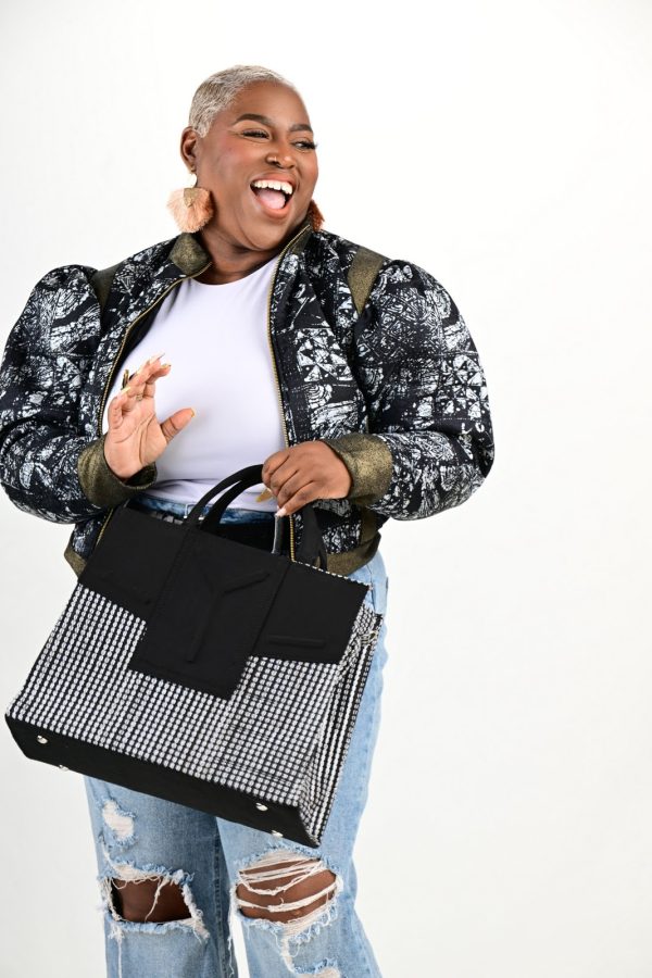 Yelé Asooke Purse – Monochrome Elegance Collection